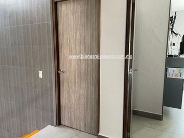 CASA EN VENTA EN CLUB DE GOLF TEQUISQUIAPAN greta
