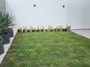 Casa en Venta en Cañadas del Arroyo, 3 Recámras, Jardín, Diseño de Autor, Lujo