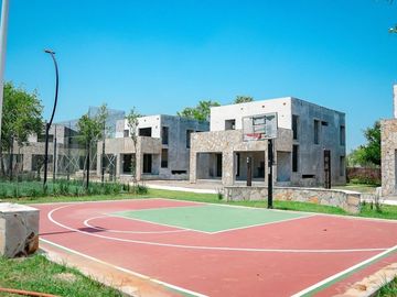 Casa en venta en Los Lirios en Montemorelos