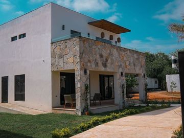 Casa en venta en Los Lirios en Montemorelos