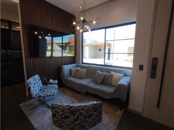 VENTA CASA AMOBLADA Y REMODELADA TERRA