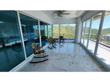 Apartamento amoblado con vista al mar - 005 R