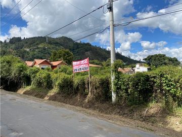 LOTE EN CHIA VEREDA FONQUETA 2.000 MTS CON SERVICIOS PARA CONSTRUIR