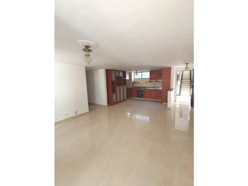 SE VENDE APARTAMENTO EN EL CENTRO