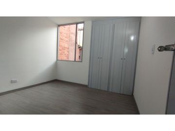 Los Elíseos - Casa para la venta en Suba, Britalia