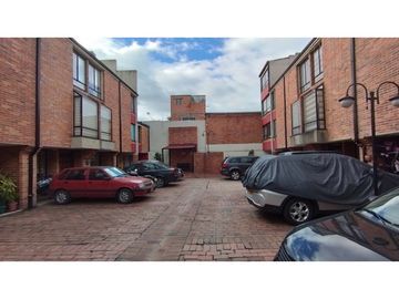 Los Elíseos - Casa para la venta en Suba, Britalia