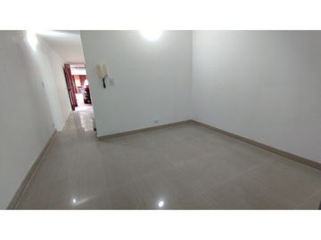 Los Elíseos - Casa para la venta en Suba, Britalia