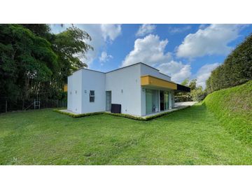 OPORTUNIDAD VENTA DE HERMOSA CASA CAMPESTRE VIA ARMENIA