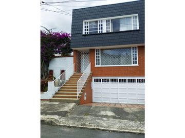 Venta de Hermosa Casa En Niza