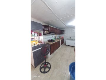 CASA+APTO EN VENTA BARRIO LA VICTORIA