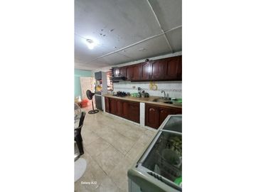 CASA+APTO EN VENTA BARRIO LA VICTORIA