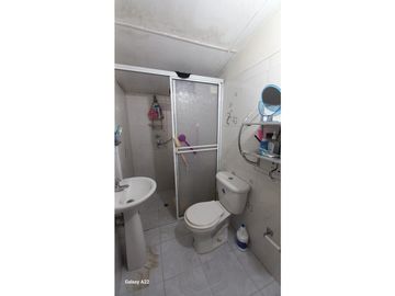 CASA+APTO EN VENTA BARRIO LA VICTORIA