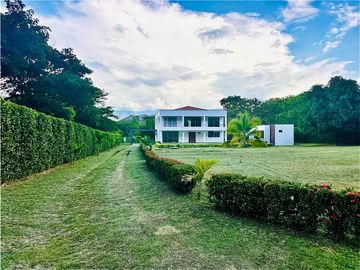 Finca en venta Santa Fe de Antioquia Parcelación abierta