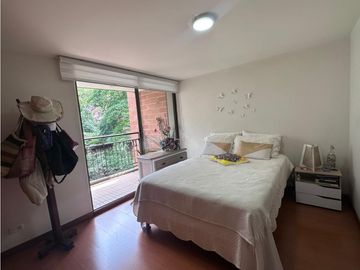 APARTAMENTO EN VENTA CASTROPOL, EL POBLADO