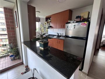 APARTAMENTO EN VENTA CASTROPOL, EL POBLADO