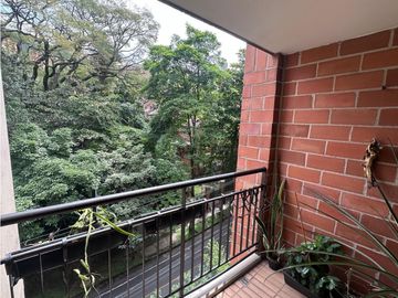 APARTAMENTO EN VENTA CASTROPOL, EL POBLADO