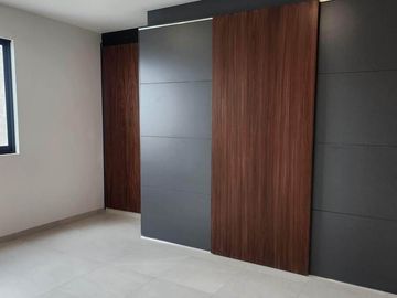 Casa en Venta en Cañadas del Arroyo, 3 Recámras, Jardín, Diseño de Autor, Lujo