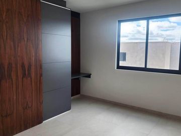Casa en Venta en Cañadas del Arroyo, 3 Recámras, Jardín, Diseño de Autor, Lujo