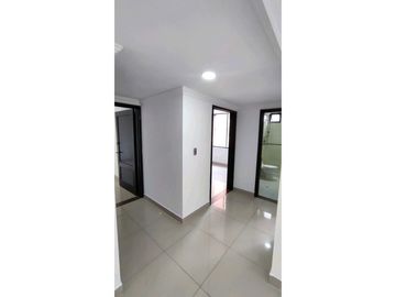 Apartamento en venta en el sur de cali barrio ciudad jardin area 185 m