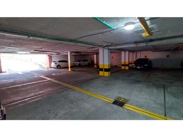 Apartamento en venta en el sur de cali barrio ciudad jardin area 185 m