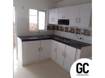 Se vende casa 2 pisos- Barrio los almendros - Soledad