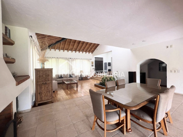 Casa en El Campanario Querétaro a unos pasos del Club