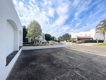 Casa en El Campanario Querétaro a unos pasos del Club