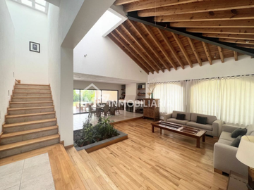 Casa en El Campanario Querétaro a unos pasos del Club