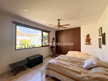 Casa en Jurica en una sola planta