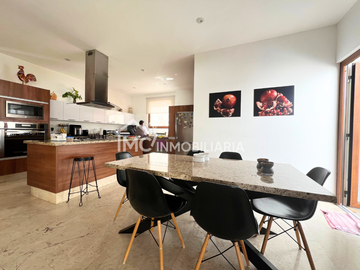 Casa en Jurica en una sola planta