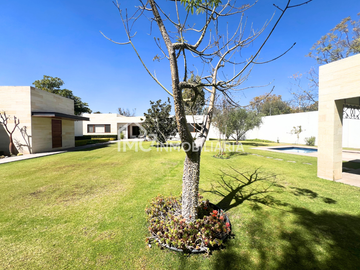 Casa en Jurica en una sola planta