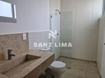 Riberas del Campestre: Bella propiedad en zona exclusiva con alberca