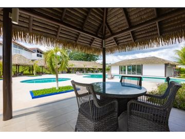 VENTA CASA DE PLAYA EN CORONADO MODERNA DE 3 RECAMARAS MDL