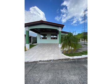 SEA CONFIABLE VENDE CASA EN BRISAS DEL GOLF ARRAIJAN