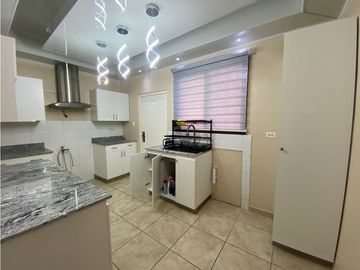 SEA CONFIABLE VENDE CASA EN BRISAS DEL GOLF ARRAIJAN