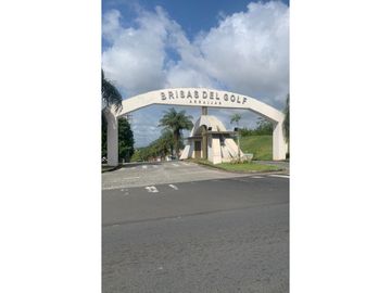 SEA CONFIABLE VENDE CASA EN BRISAS DEL GOLF ARRAIJAN
