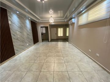 SEA CONFIABLE VENDE CASA EN BRISAS DEL GOLF ARRAIJAN
