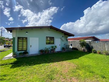 SEA CONFIABLE VENDE CASA EN BRISAS DEL GOLF ARRAIJAN