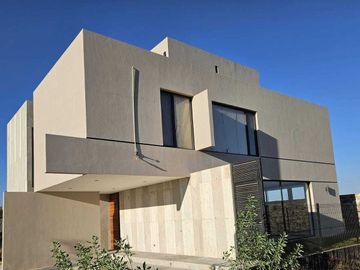 CASA VENTA SAN LORENZO CAMPANARIO NORTE QUERETARO