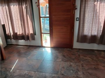 SE VENDE CASA EN COUNTRY LAS CAÑITAS