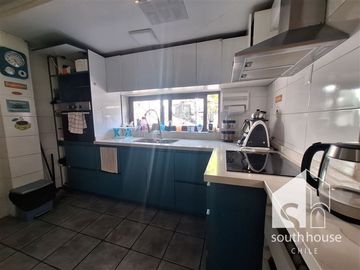 Casa en Venta en Real Audiencia con Ramón Barros Luco C2J