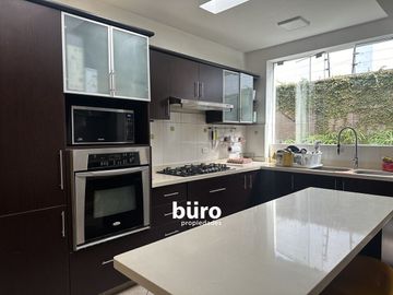 AMPLIA CASA  EN ALQUILER, CON GRAN JARDIN Y PISCINA EN RINCONADA, LA MOLINA