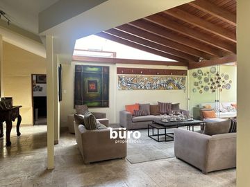 AMPLIA CASA  EN ALQUILER, CON GRAN JARDIN Y PISCINA EN RINCONADA, LA MOLINA