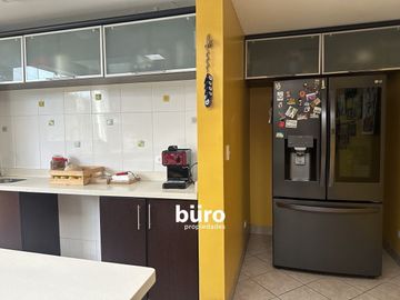 AMPLIA CASA  EN ALQUILER, CON GRAN JARDIN Y PISCINA EN RINCONADA, LA MOLINA