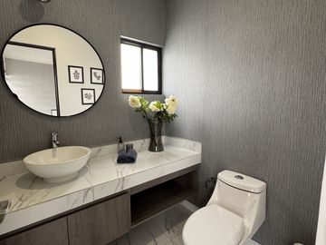 CASA EN VENTA EN ZONA CUMBRES
