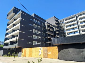 OPORTUNIDAD!! Cesión de Promesa Depto 1D1B con Patio en Edificio Metra View, Ñuñoa