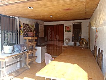 Se vende casa cercana a metro Laguna Sur. Pudahuel