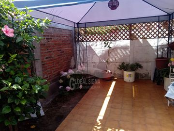 Se vende casa cercana a metro Laguna Sur. Pudahuel