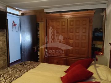 Se vende casa cercana a metro Laguna Sur. Pudahuel