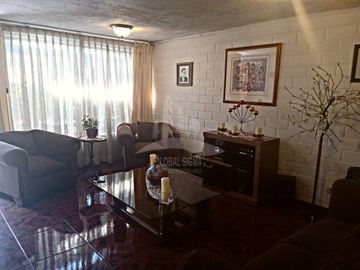 Se vende casa cercana a metro Laguna Sur. Pudahuel